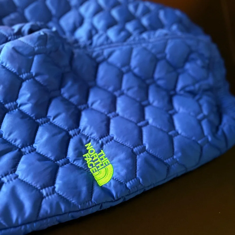 The North Face quilted hooded snow suit set reversible hoodie camping size 18-24